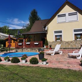 Hegyalja Apartmanház Balatongyörök