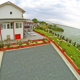 Lake View House 1 Năvodari