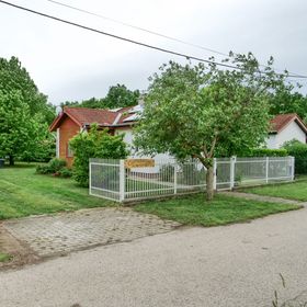 Cseresznyés Apartman Berekfürdő