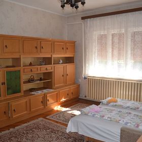 Erzsi Mamó Apartman Szentbékkálla