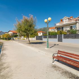 Apartman Kaštel Kamblelovac - CDM862