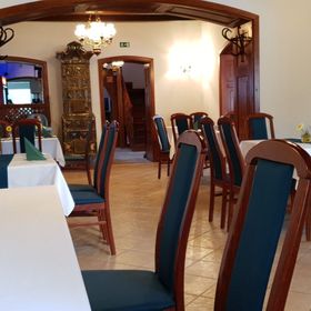 Hat Testvér Fogadó Dömsöd