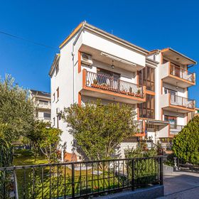 Apartman Kaštel Kamblelovac - CDF842