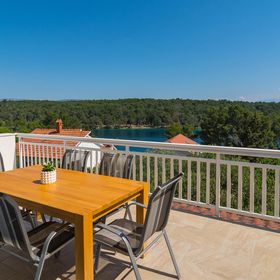 Apartman Vrboska - CDH591