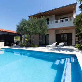 Vendégház Srinjine - CDE444