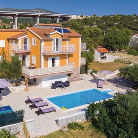 Apartman Šibenik - CDJ608