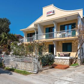 Apartman Rogoznica - CDJ473