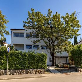 Apartman Njivice - CKK729