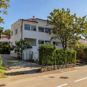 Apartman Njivice - CKK729