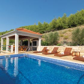 Apartman Karbuni - CDS538