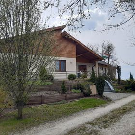 Pagony Berénybenei Fogadó Lajosmizse