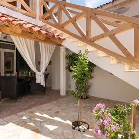 Apartment Green & Blue Novalja