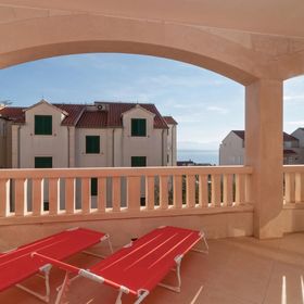 Apartman Bol - CDB552