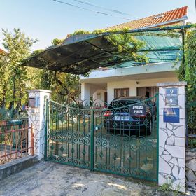 Apartman Okrug Gornji - CDE755