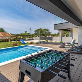 Vendégház Valbandon - CIF842