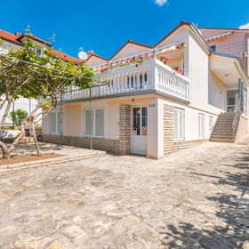 Apartman Sveti Filip i Jakov - CDA757