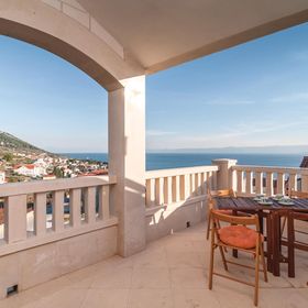 Apartman Bol - CDB553