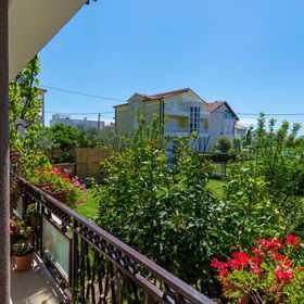 Apartman Kaštel Lukšić - CDT503