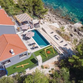 Vendégház Karbuni - CDS746