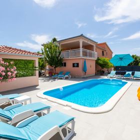 Apartman Kaštel Novi - CDT013