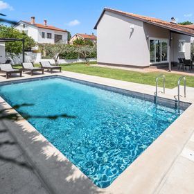 Vendégház Valbandon - CIF408