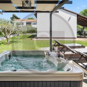 Vendégház Valbandon - CIF408