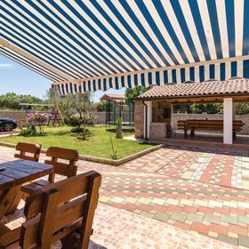 Vendégház Valbandon - CIF337