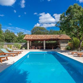 Apartman Pinezići - CKK585