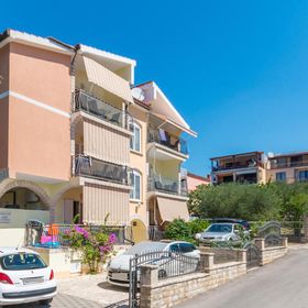 Apartman Sveti Filip i Jakov - CDA811