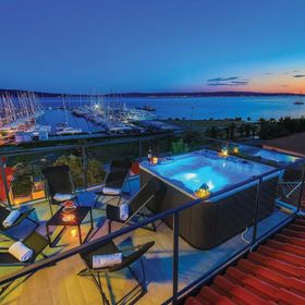 Apartman Kaštel Gomilica - CDF972