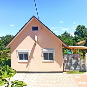 Szilvia Vendégház Kőröshegy