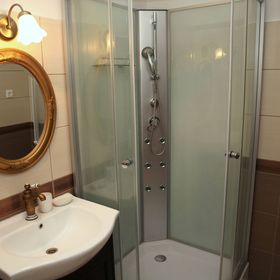 Rozmaring Pihenőház Velence