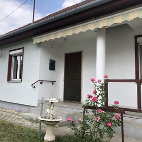 Family Villa Börgőc