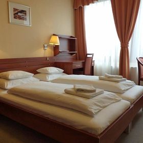 E*Stella Hotel** és Vendégszobák Eger