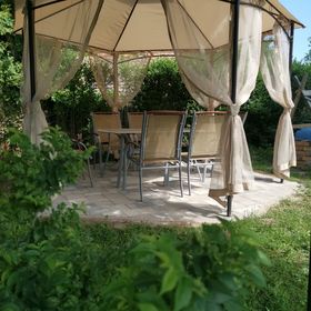 Stipi-Stopi Apartmanház Balatonszárszó