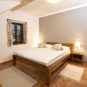 Dvůr Lískový vrch Strážný