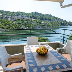 Apartman Ploče - CDR507