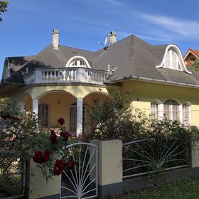 Zengő Apartmanház Balatonlelle