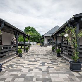 Napsugár and Virág Apartman **** Tiszafüred