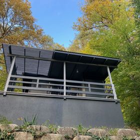 Off Mode Faház Komló