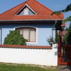 Kristóf Apartmanházak Balatonberény