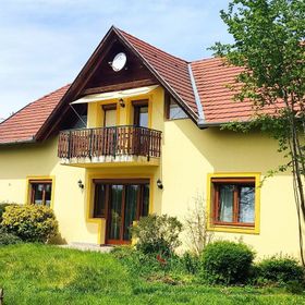 Napraforgó Apartman Gyenesdiás