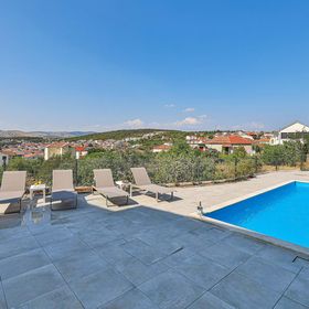 Apartman Okrug Gornji - CDC724