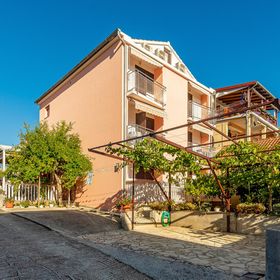 Apartman Sveti Filip i Jakov - CDA927