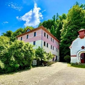 HARABURDI® Recyclart Hotel Kostelec nad Orlicí