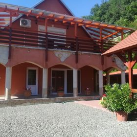 Simon Vendégház Demjén