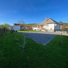 Komáromi Vendégház Erdőhorváti