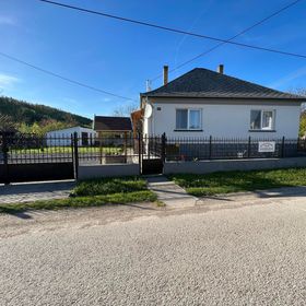 Komáromi Vendégház Erdőhorváti