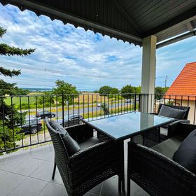 Pine&Chill Apartments Balatonalmádi