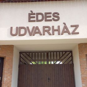 Édes Udvarház Edelény